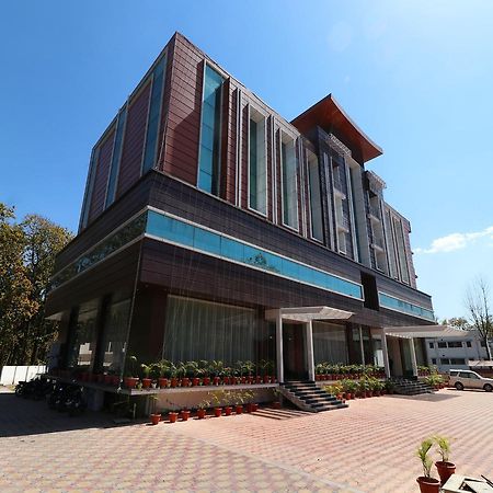 Hotel Pearl Avenue Дехрадун Екстериор снимка
