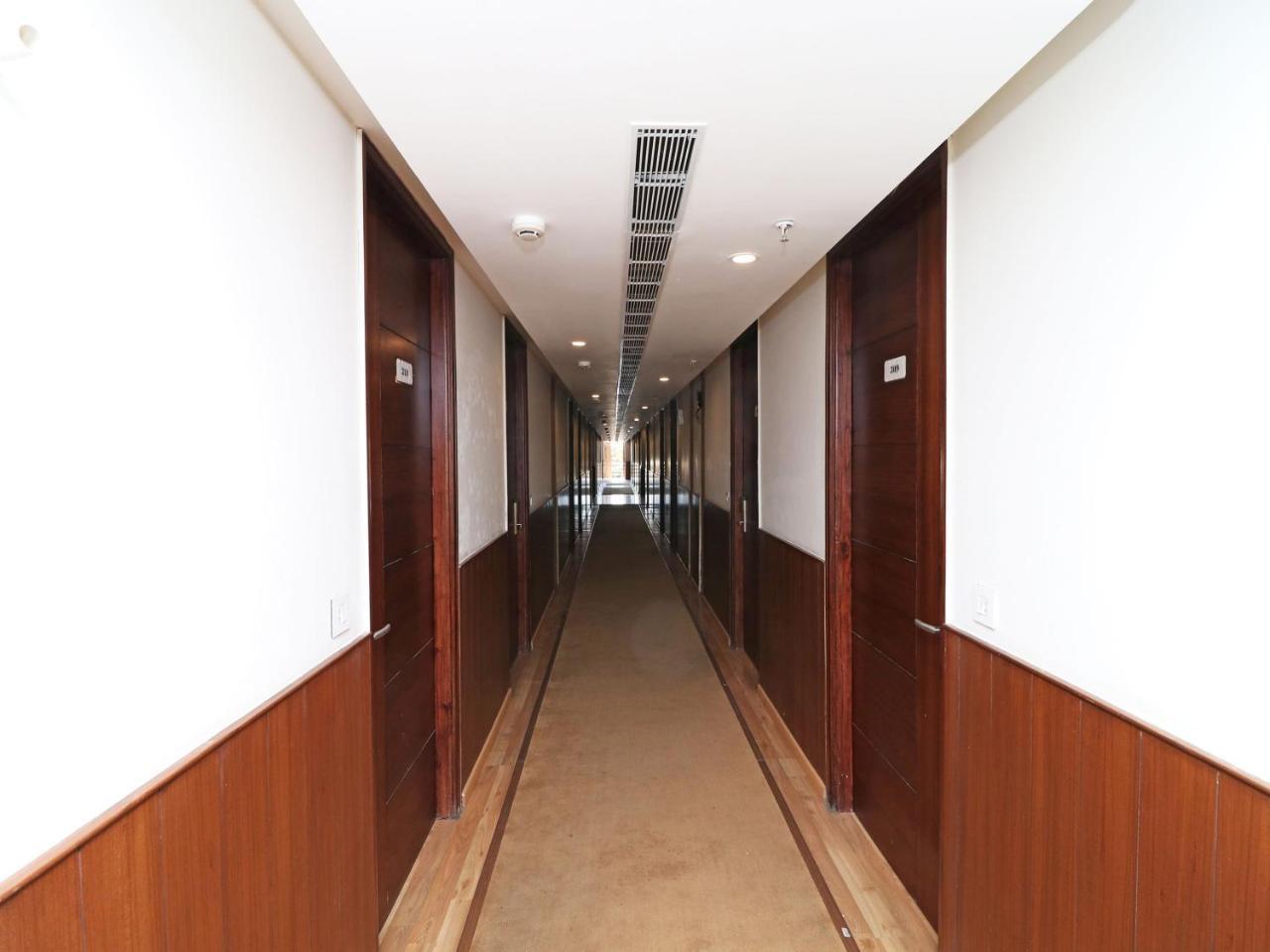 Hotel Pearl Avenue Дехрадун Екстериор снимка