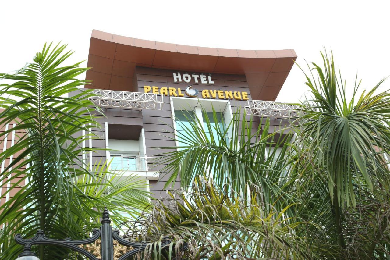 Hotel Pearl Avenue Дехрадун Екстериор снимка